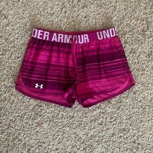 Women’s under armor athletic shorts. Size S